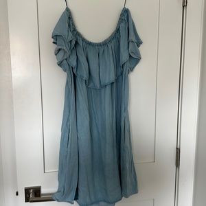 Denim off the shoulder dress with pockets!